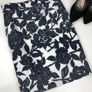 Ann Taylor New! Floral Skirt Size 4